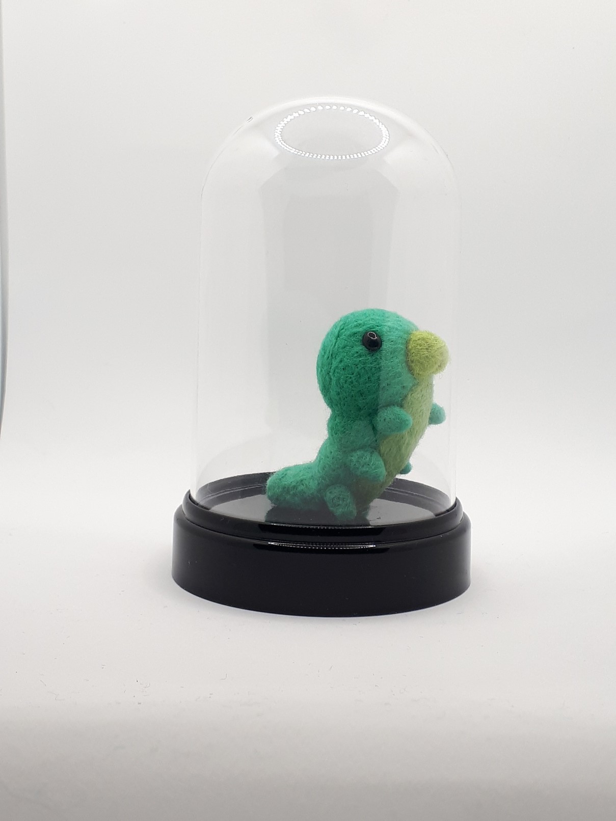 Green Grub in a Dome - Image 4