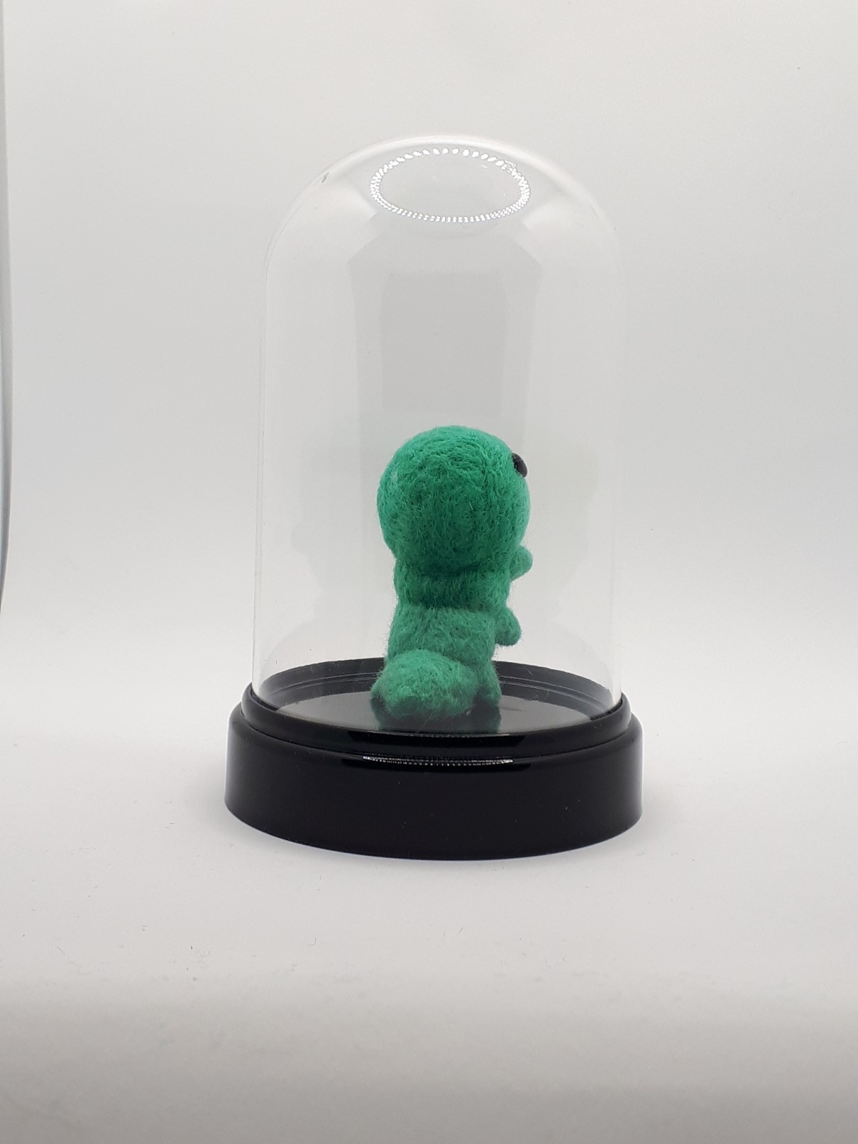 Green Grub in a Dome - Image 5